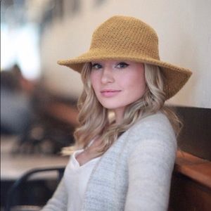 LAST CHANCE!  Crocheted Sun Hat in Camel